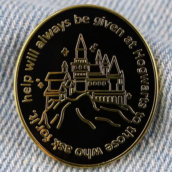 Harry Potter Hogwarts Dumbledore Help Quote Enamel Pin 389-2 - Picture 5 of 6